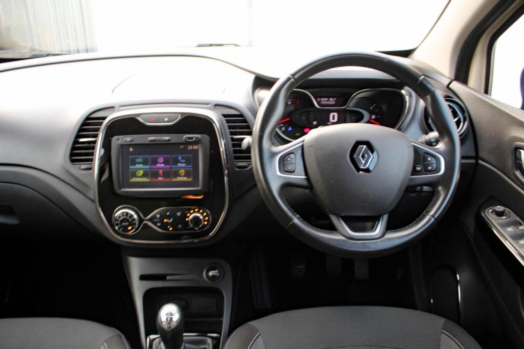 RENAULT CAPTUR