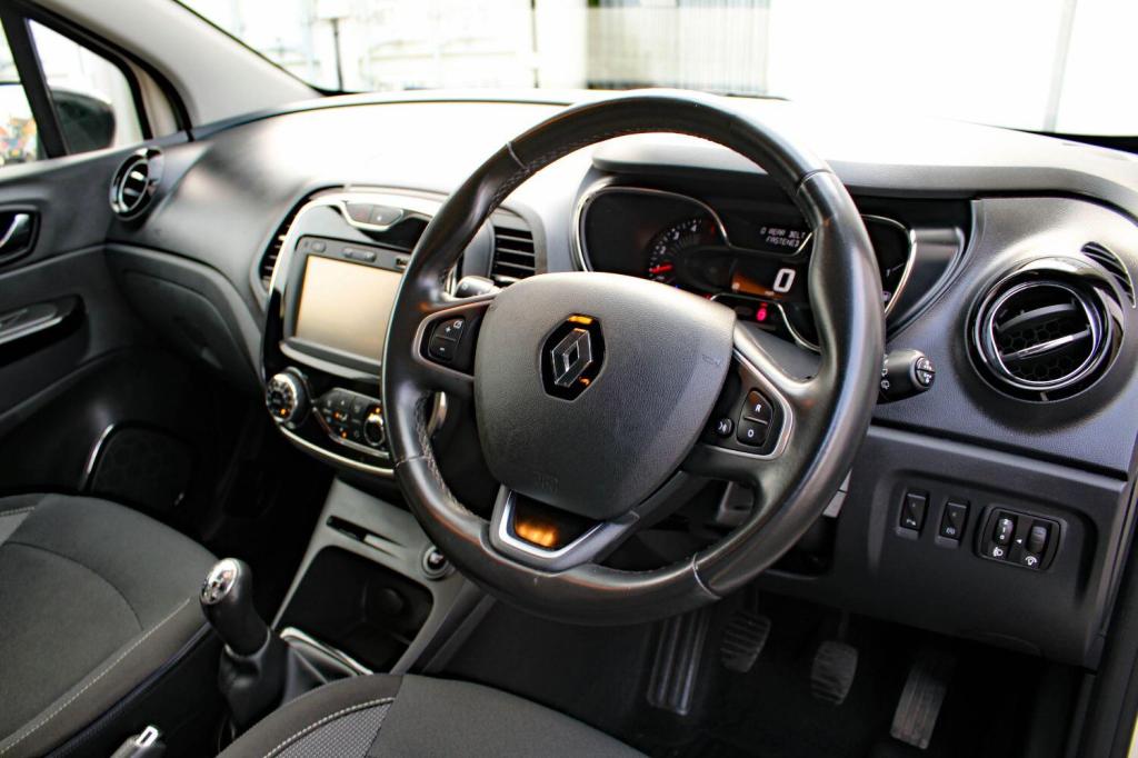 RENAULT CAPTUR