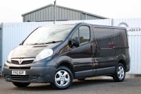 VAUXHALL VIVARO