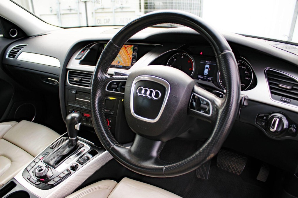 AUDI A4 ALLROAD