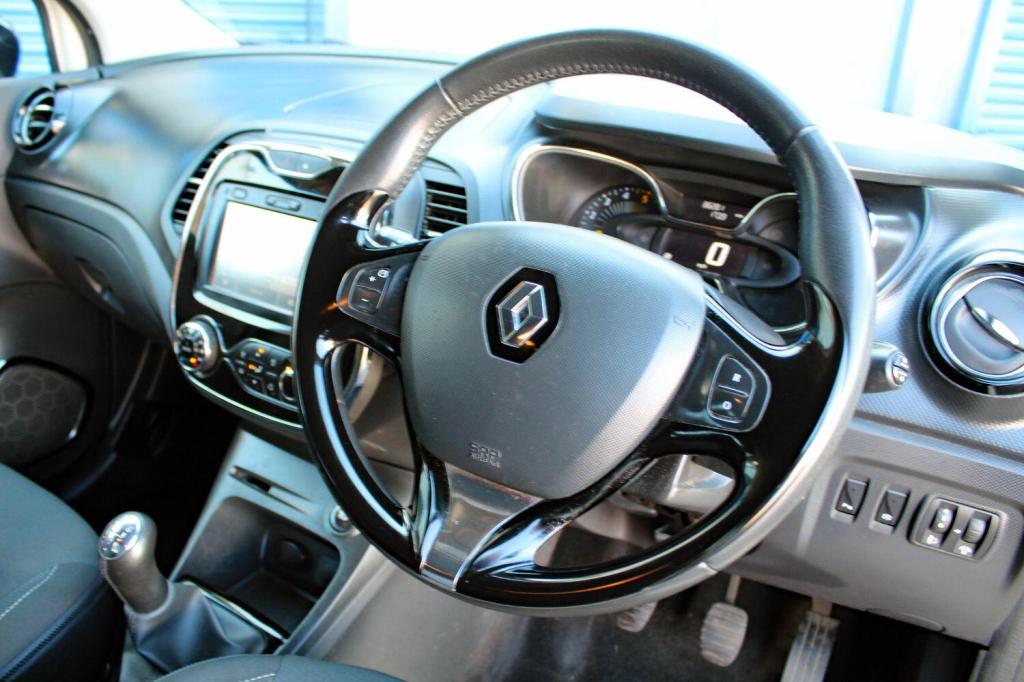 RENAULT CAPTUR