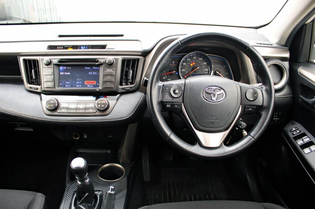 TOYOTA RAV4