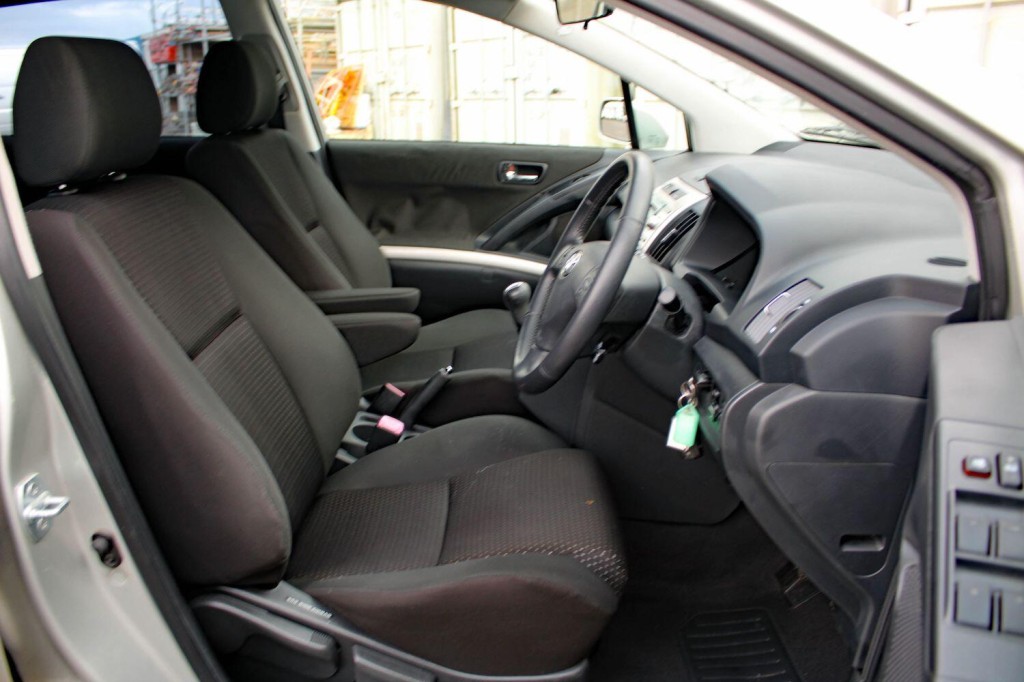 TOYOTA COROLLA VERSO