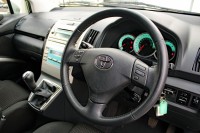 TOYOTA COROLLA VERSO