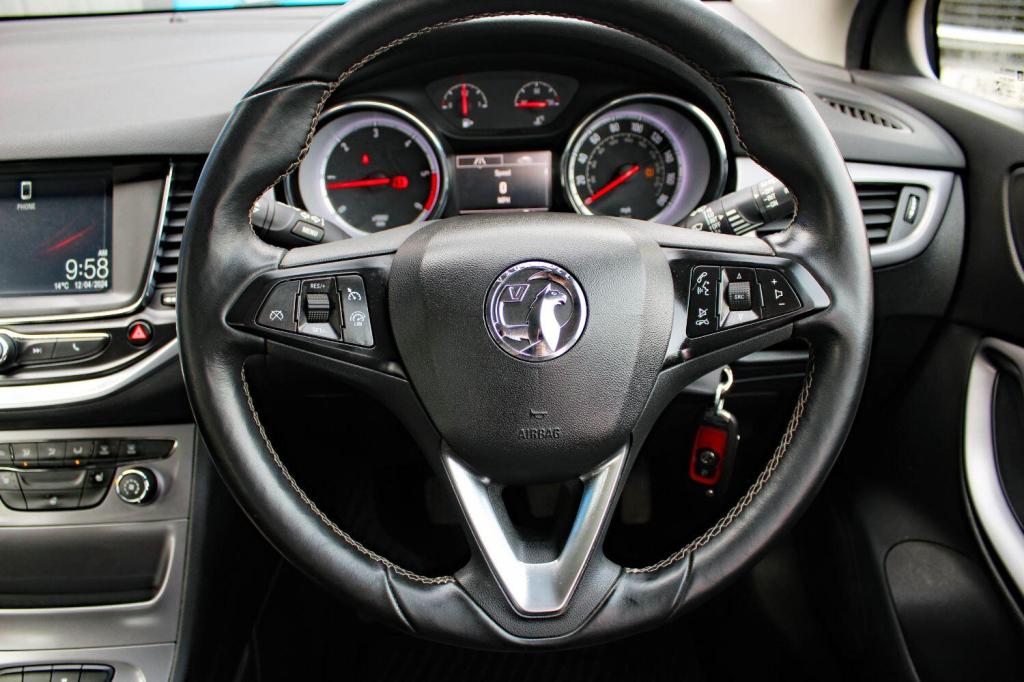 VAUXHALL ASTRA