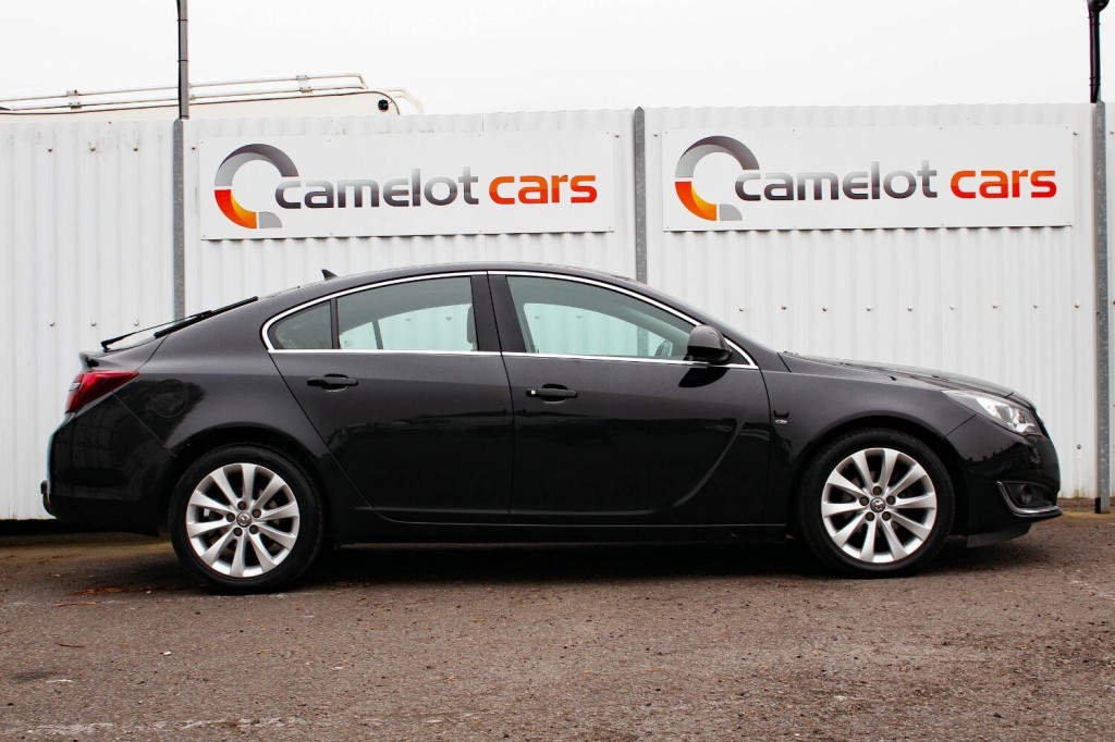 VAUXHALL INSIGNIA