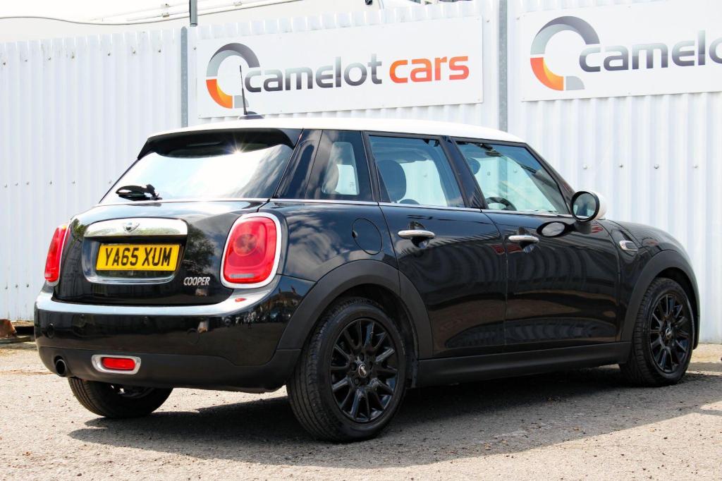 MINI HATCH