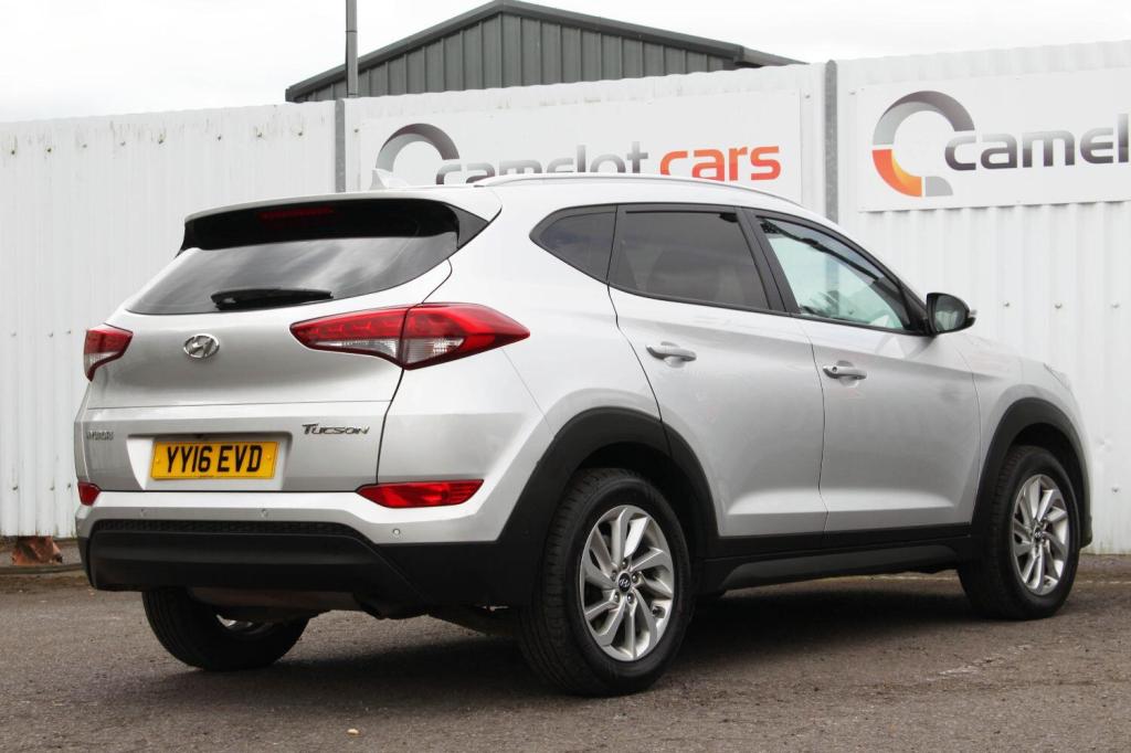 HYUNDAI TUCSON