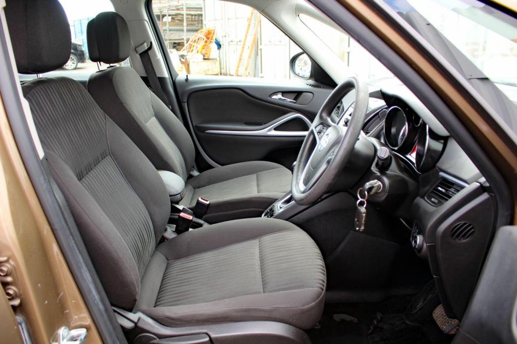 VAUXHALL ZAFIRA TOURER