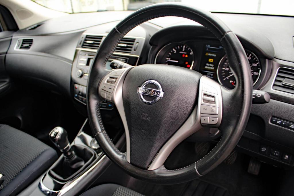 NISSAN PULSAR