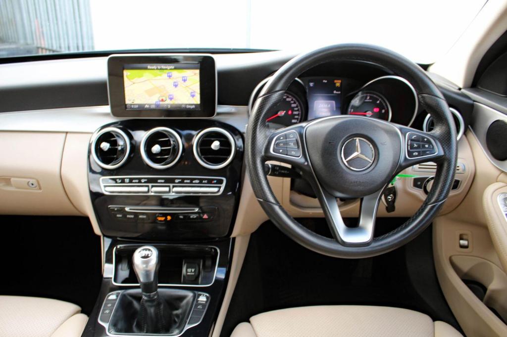 MERCEDES-BENZ C CLASS