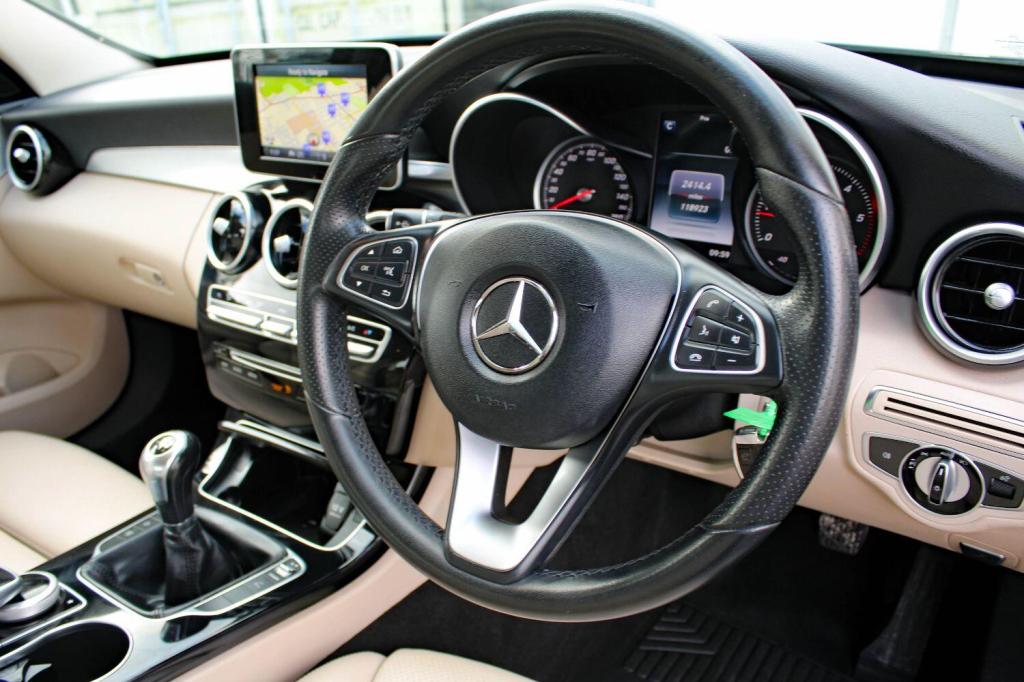 MERCEDES-BENZ C CLASS