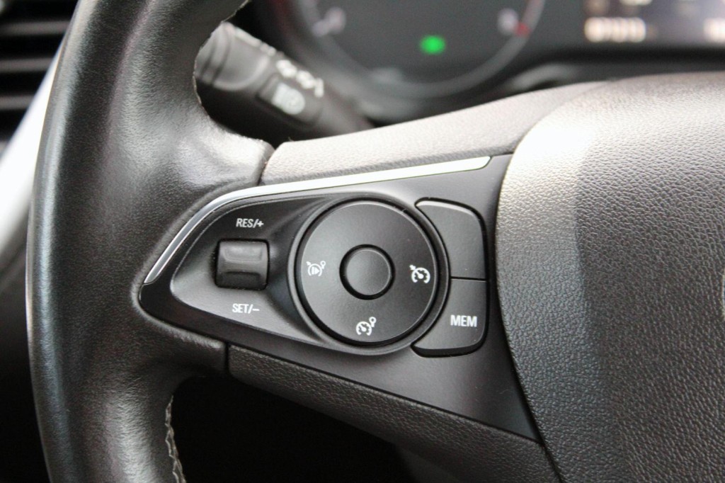 VAUXHALL GRANDLAND X