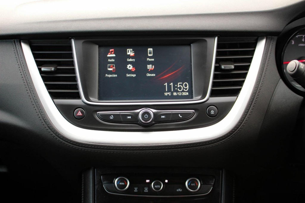 VAUXHALL GRANDLAND X