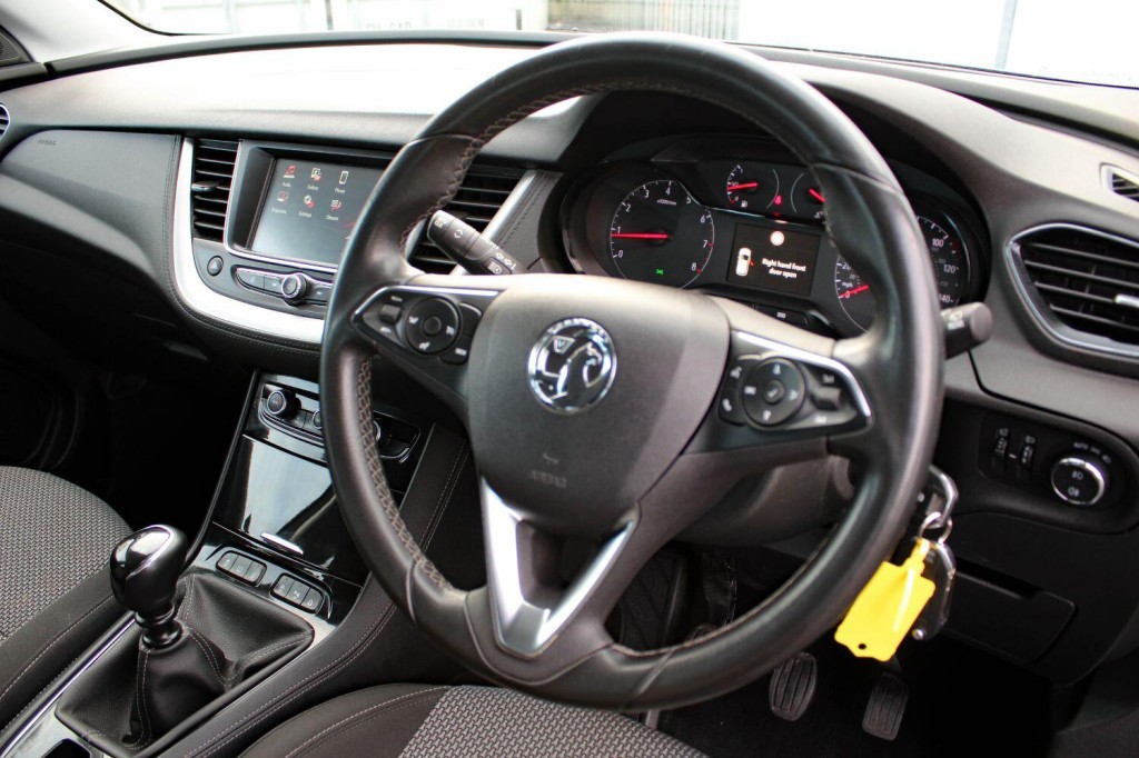 VAUXHALL GRANDLAND X