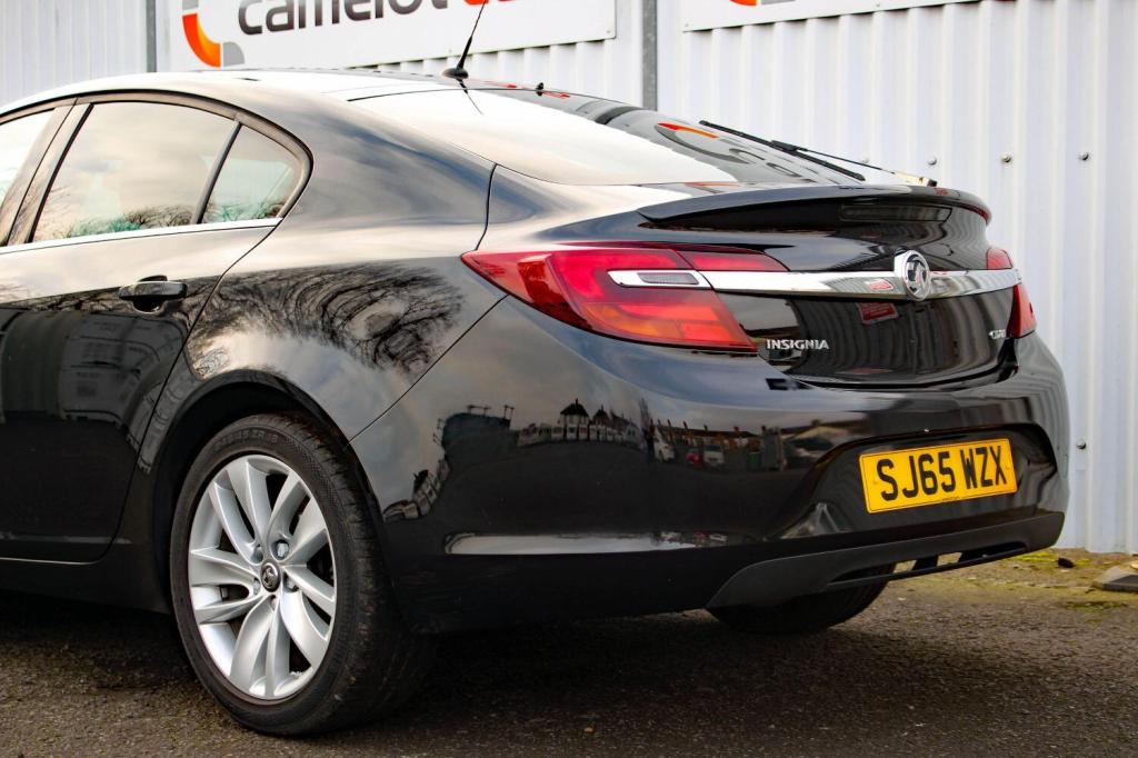 VAUXHALL INSIGNIA