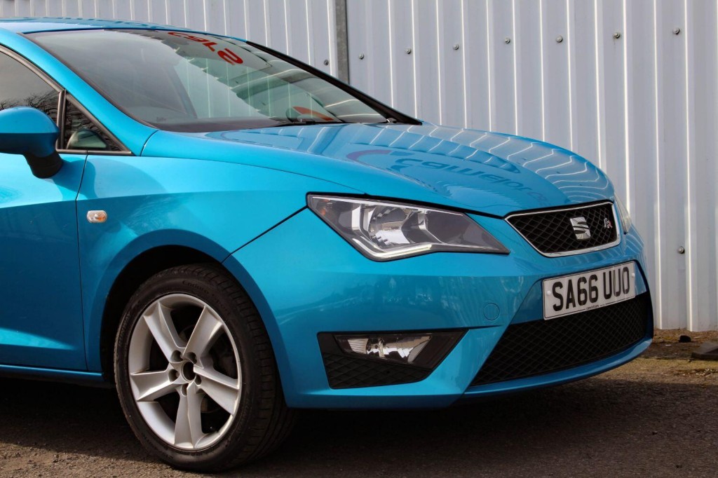 SEAT IBIZA