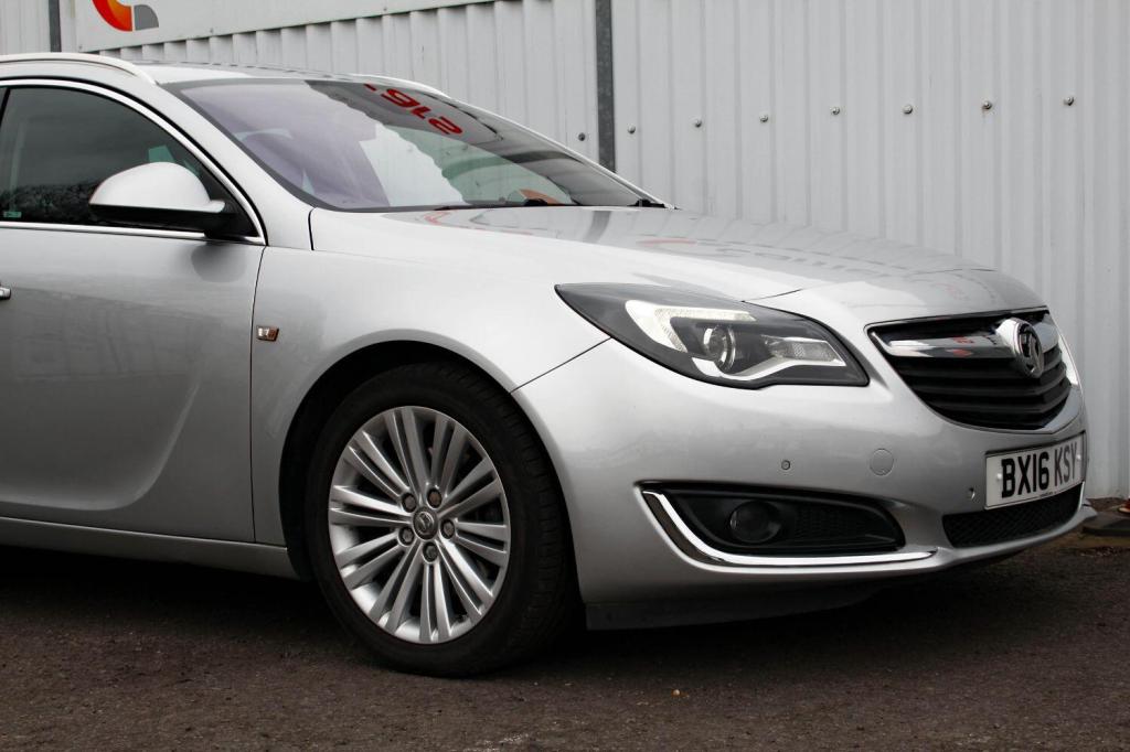 VAUXHALL INSIGNIA