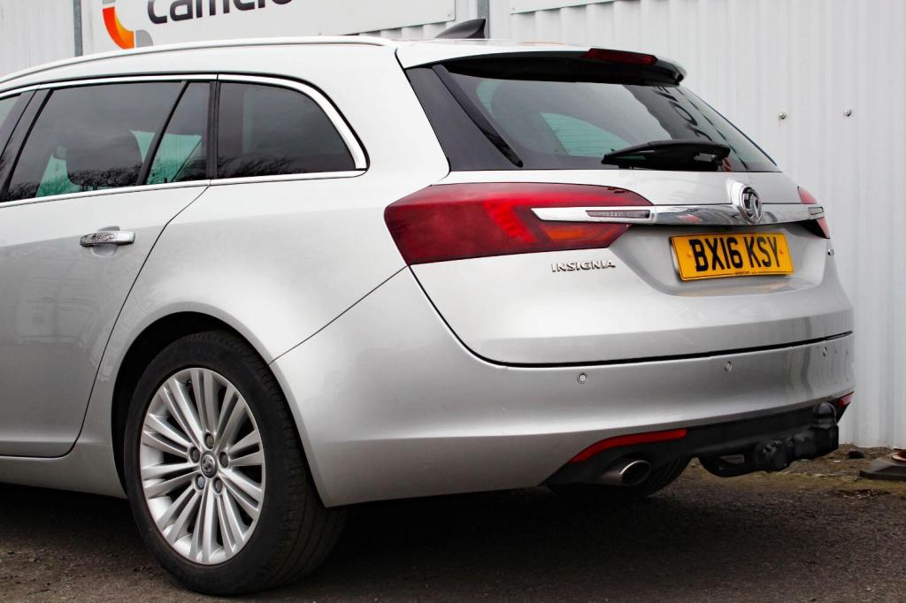 VAUXHALL INSIGNIA
