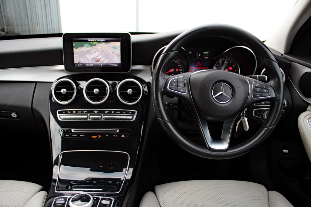 MERCEDES-BENZ C CLASS