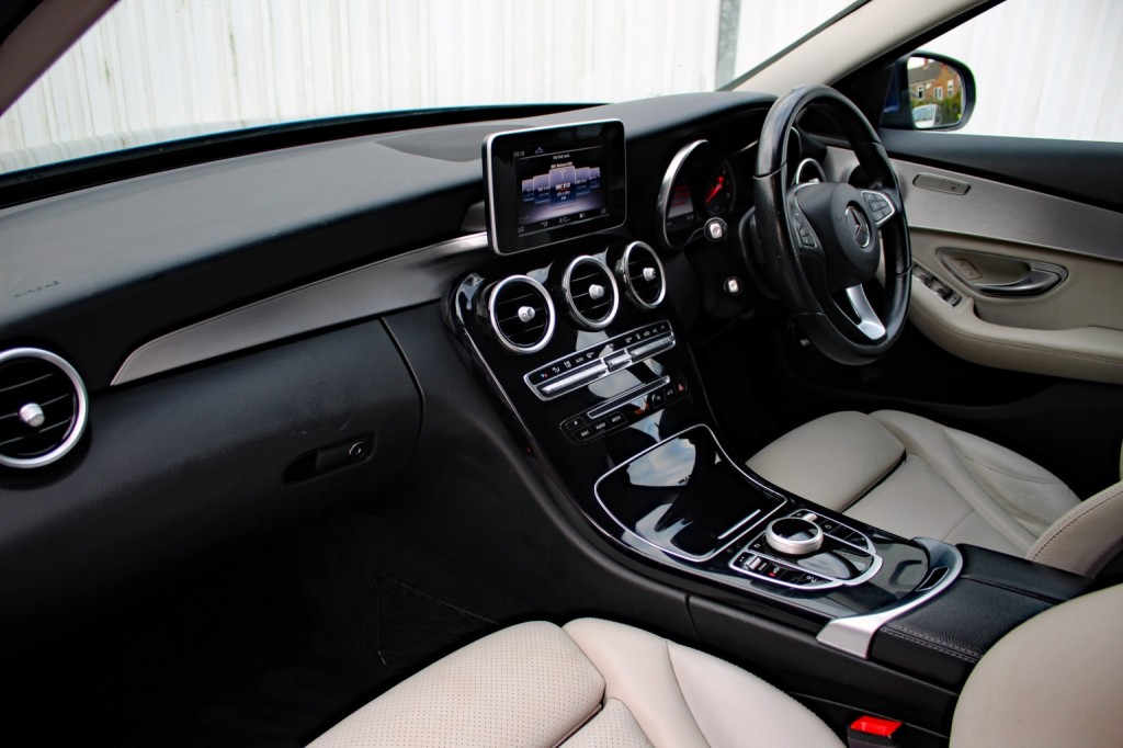 MERCEDES-BENZ C CLASS