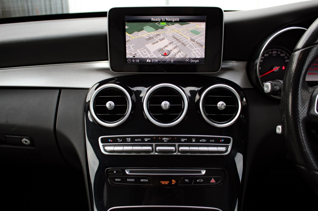 MERCEDES-BENZ C CLASS