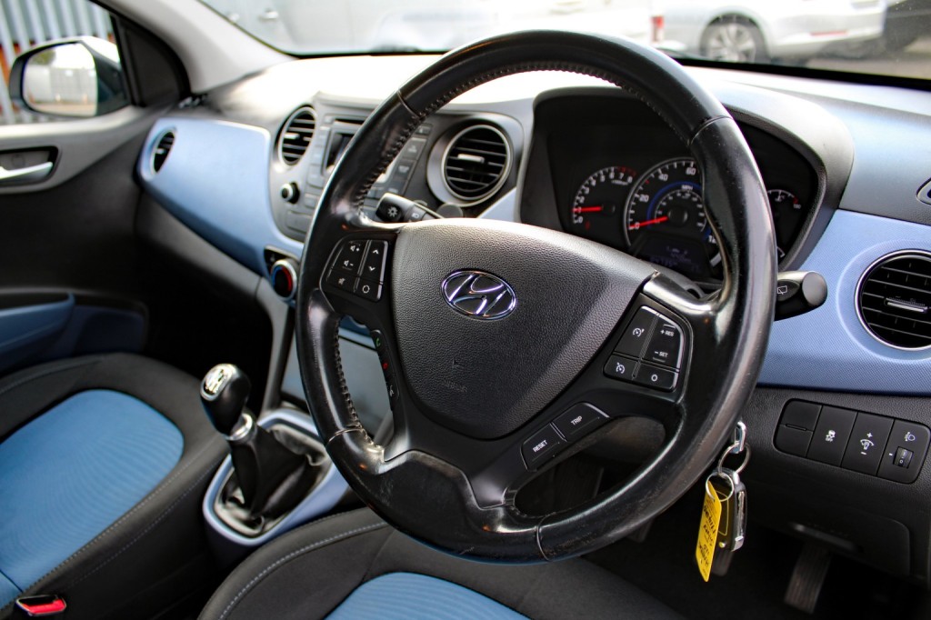 HYUNDAI I10