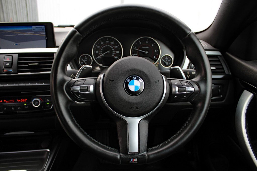 BMW 4 SERIES