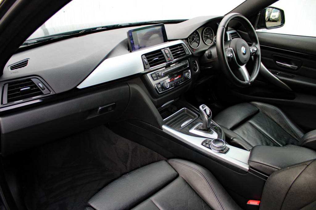 BMW 4 SERIES