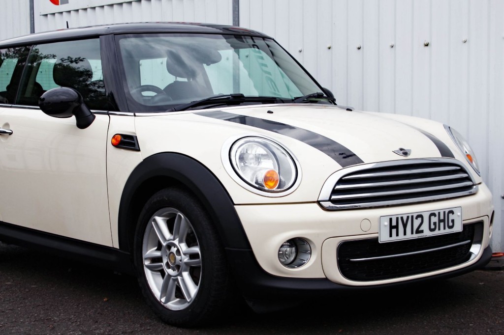 MINI HATCH COOPER