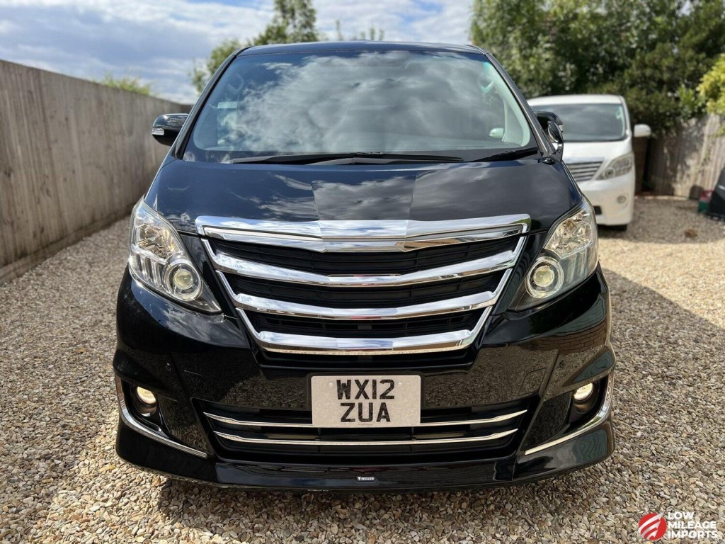 View TOYOTA ALPHARD 3.5 V6 C Package Full Leather Sun roofs