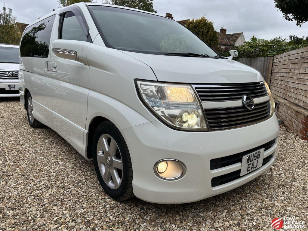 View NISSAN ELGRAND 250 HWS Leather Edition Twin Sun roofs