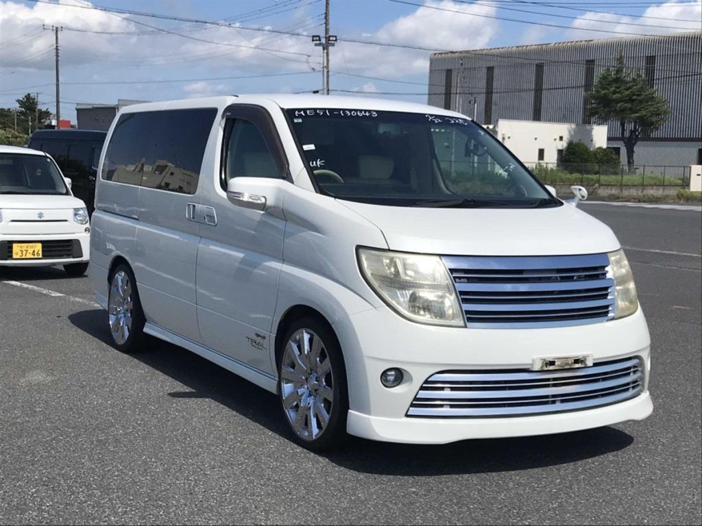 View NISSAN ELGRAND 2.5 V6 Autech Rider Edition