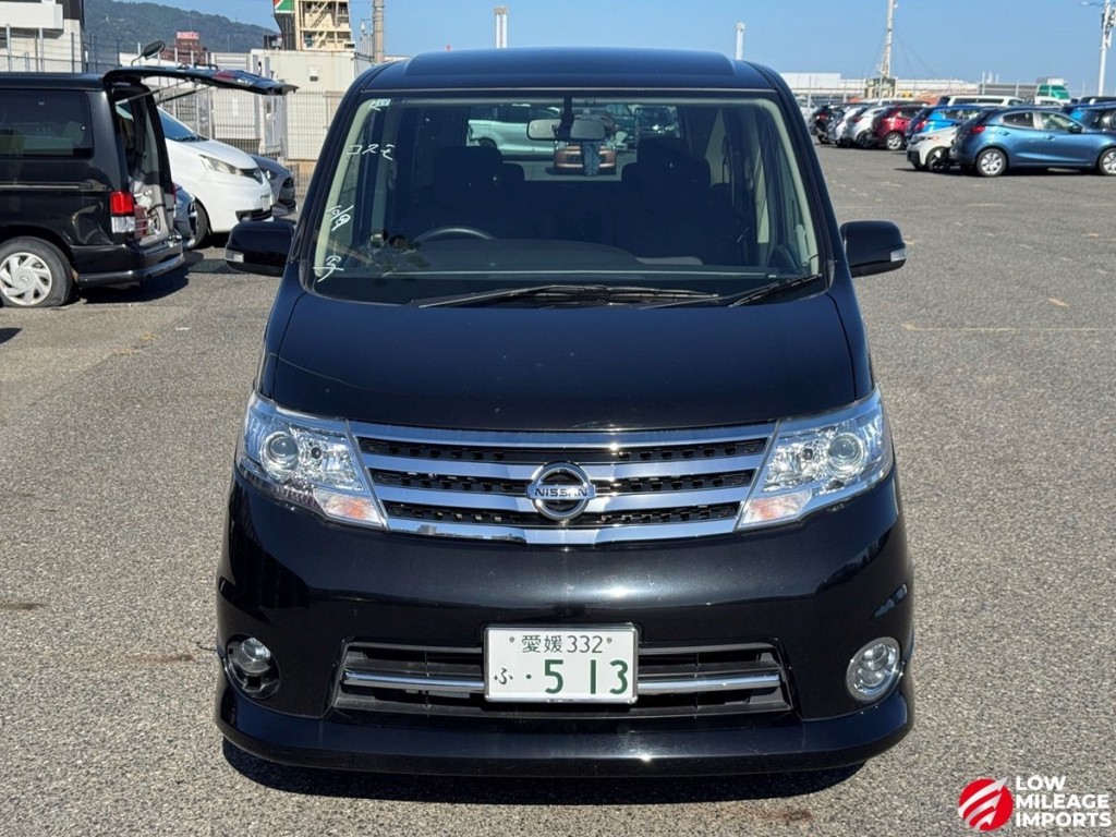 View NISSAN SERENA Highway Star V Aero Selection
