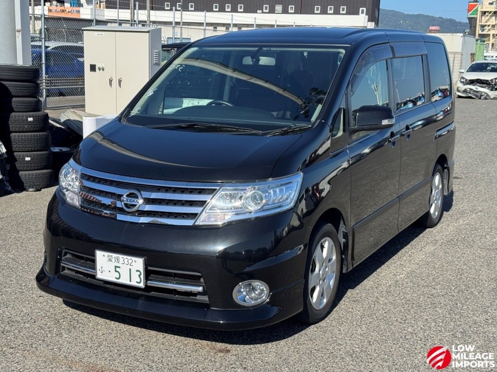 View NISSAN SERENA Highway Star V Aero Selection