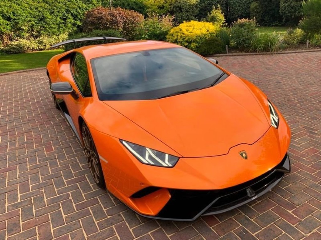 LAMBORGHINI HURACAN