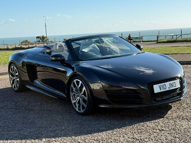 AUDI R8 5.2 FSI V10 Spyder R Tronic quattro Euro 4 2d (2010/10)