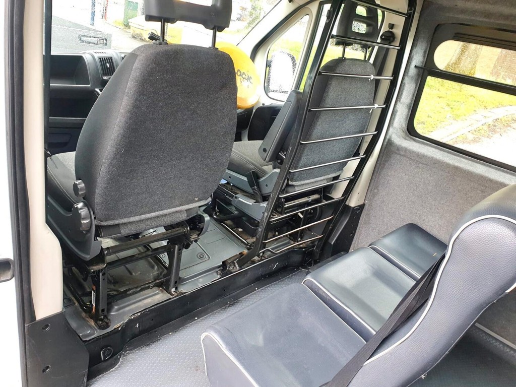 View CITROEN RELAY COMBI CREW  LWB L3 2.0