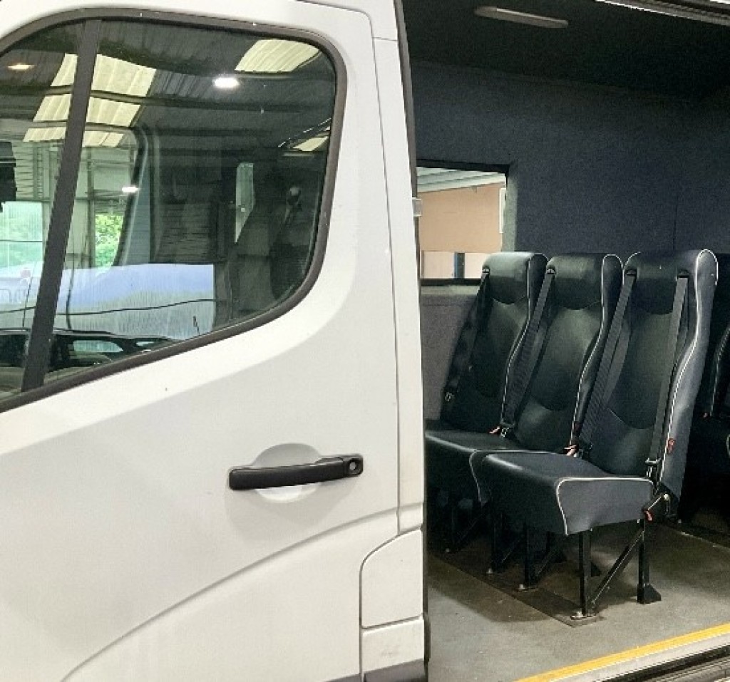 View VAUXHALL MOVANO Crew x 6 Seats  Ex Ministry 2.3 CDTi 3500 