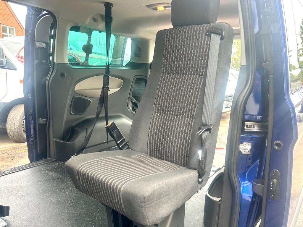 FORD TOURNEO CUSTOM
