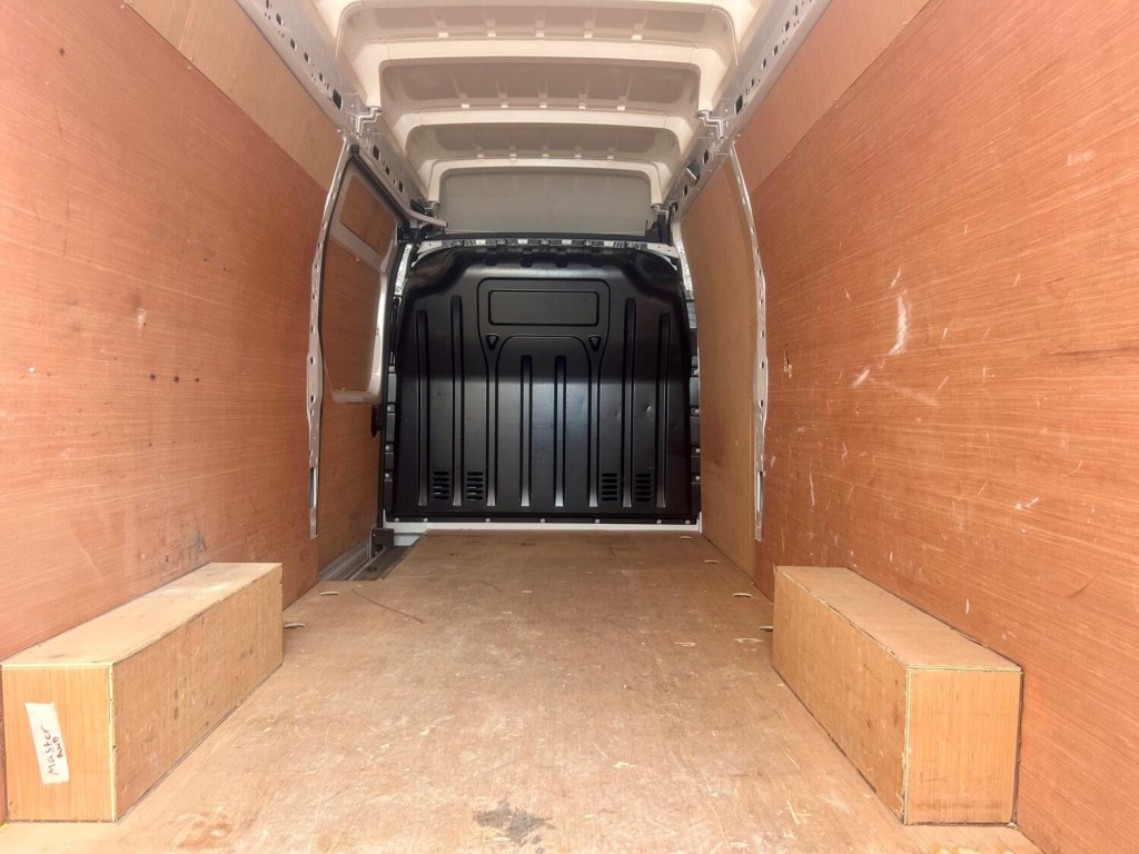 View VAUXHALL MOVANO 2.3 CDTi 3500 BiTurbo Edition