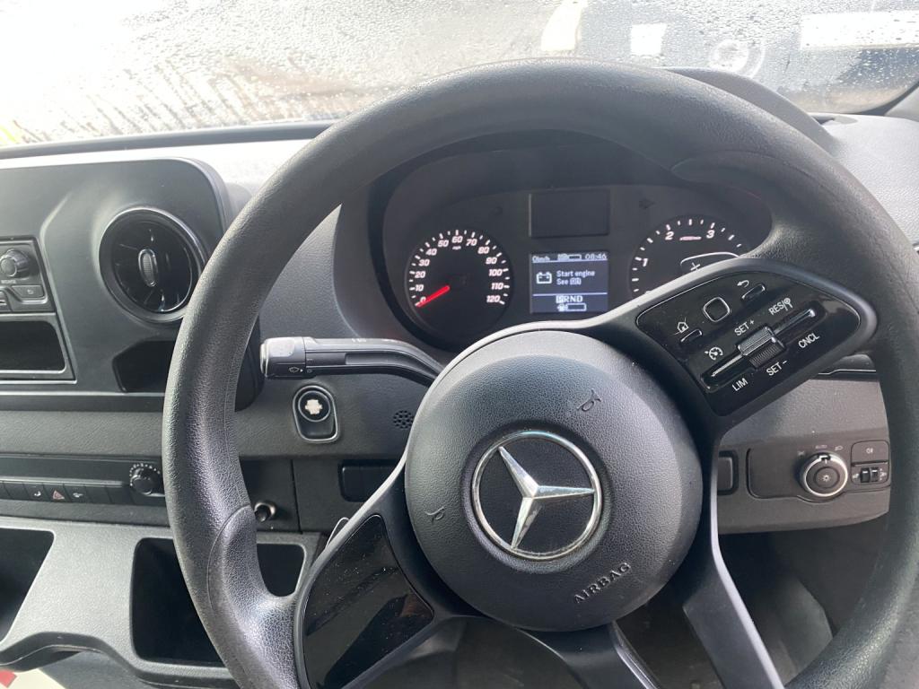 MERCEDES-BENZ SPRINTER