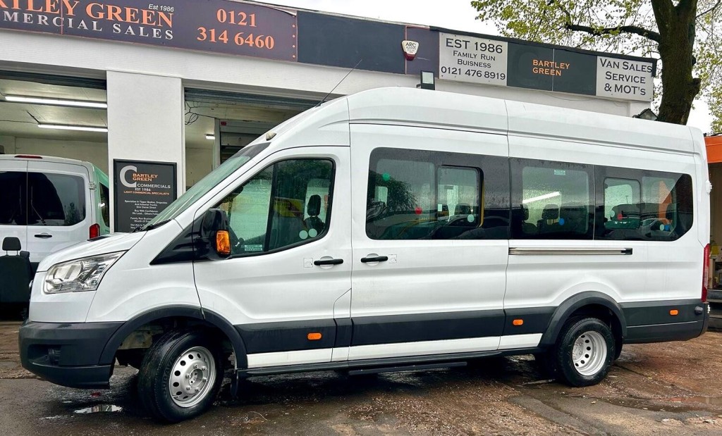 View FORD TRANSIT Minibus L4 17 seats 2.2