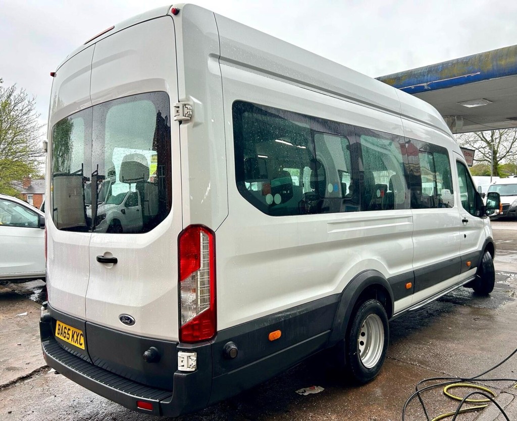 View FORD TRANSIT Minibus L4 17 seats 2.2