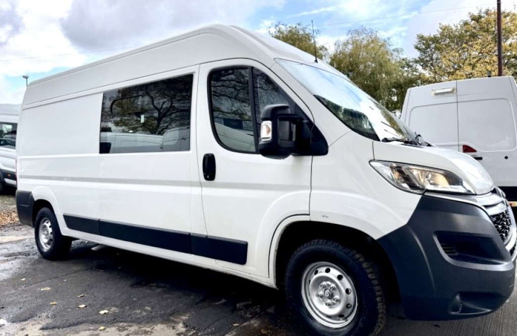 View CITROEN RELAY COMBI SIDE WINDOWS IDEAL CAMPER CONVERSION ULEZ COMPLIANT