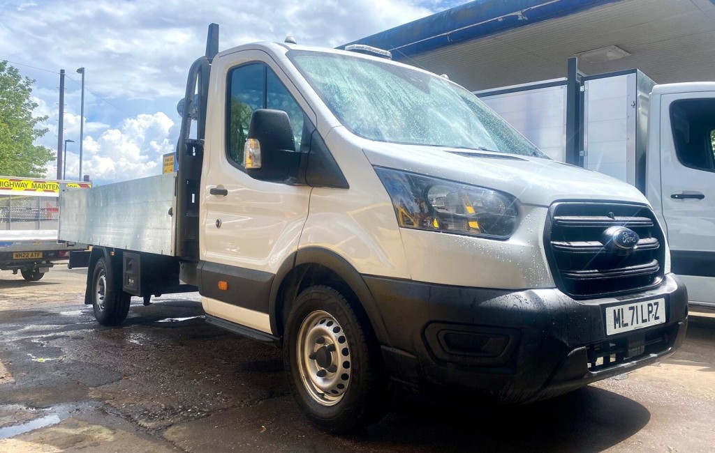 FORD TRANSIT DROPSIDE 4M 2.0 Transit Leader 350 L4 2.0L EcoBlue 130PS mHEV FWD 6 Speed Manual