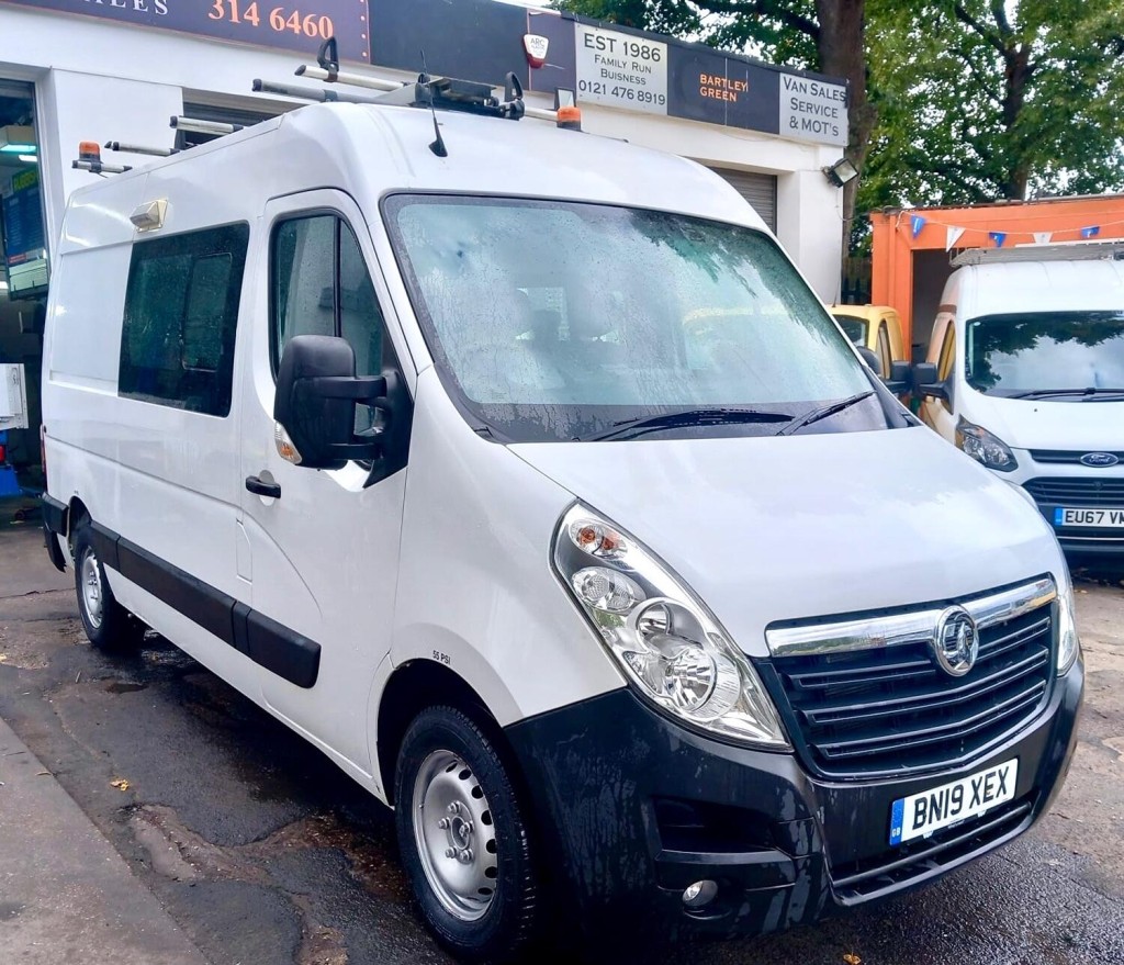 View VAUXHALL MOVANO WELFARE UTILITY MESS VAN IDEAL CAMPER CONVERSION 2.3 CDTi 3500