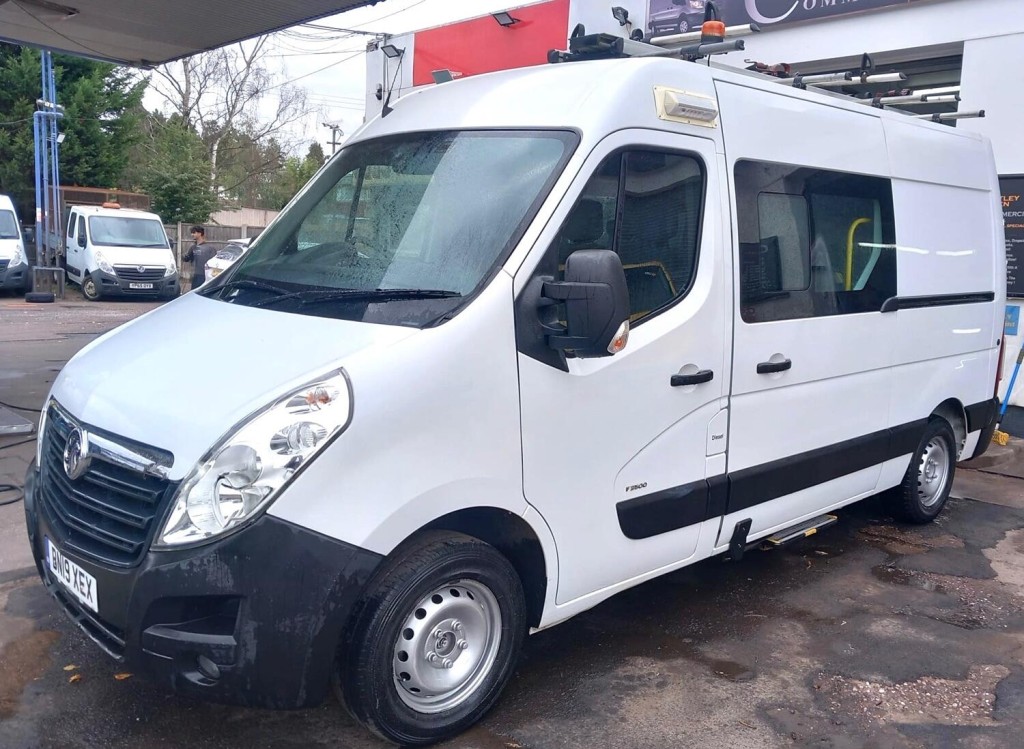View VAUXHALL MOVANO WELFARE UTILITY MESS VAN IDEAL CAMPER CONVERSION 2.3 CDTi 3500