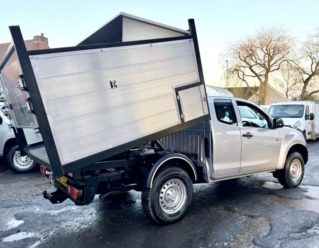 View ISUZU D-MAX 1.9 TD Arborist Tipper 