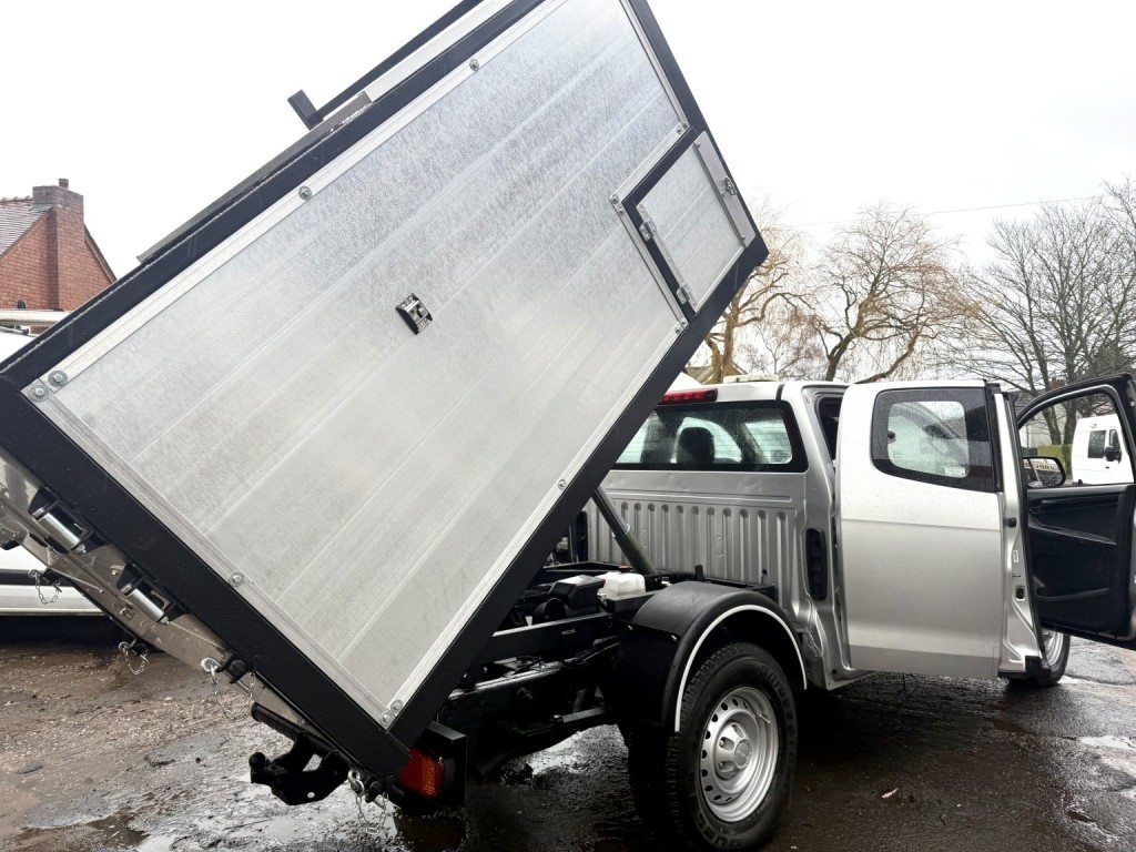 View ISUZU D-MAX 1.9 TD Arborist Tipper 